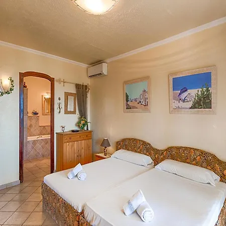 Holiday In Casas De Torrat